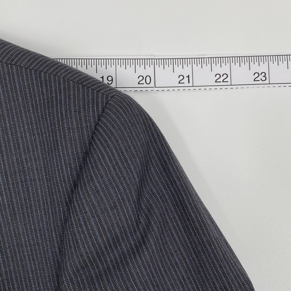 Jos. A. Bank Men's 40R* Slim Fit Two-Piece Suit Gray Pinstripe Blazer & Trousers - Picture 8 of 16